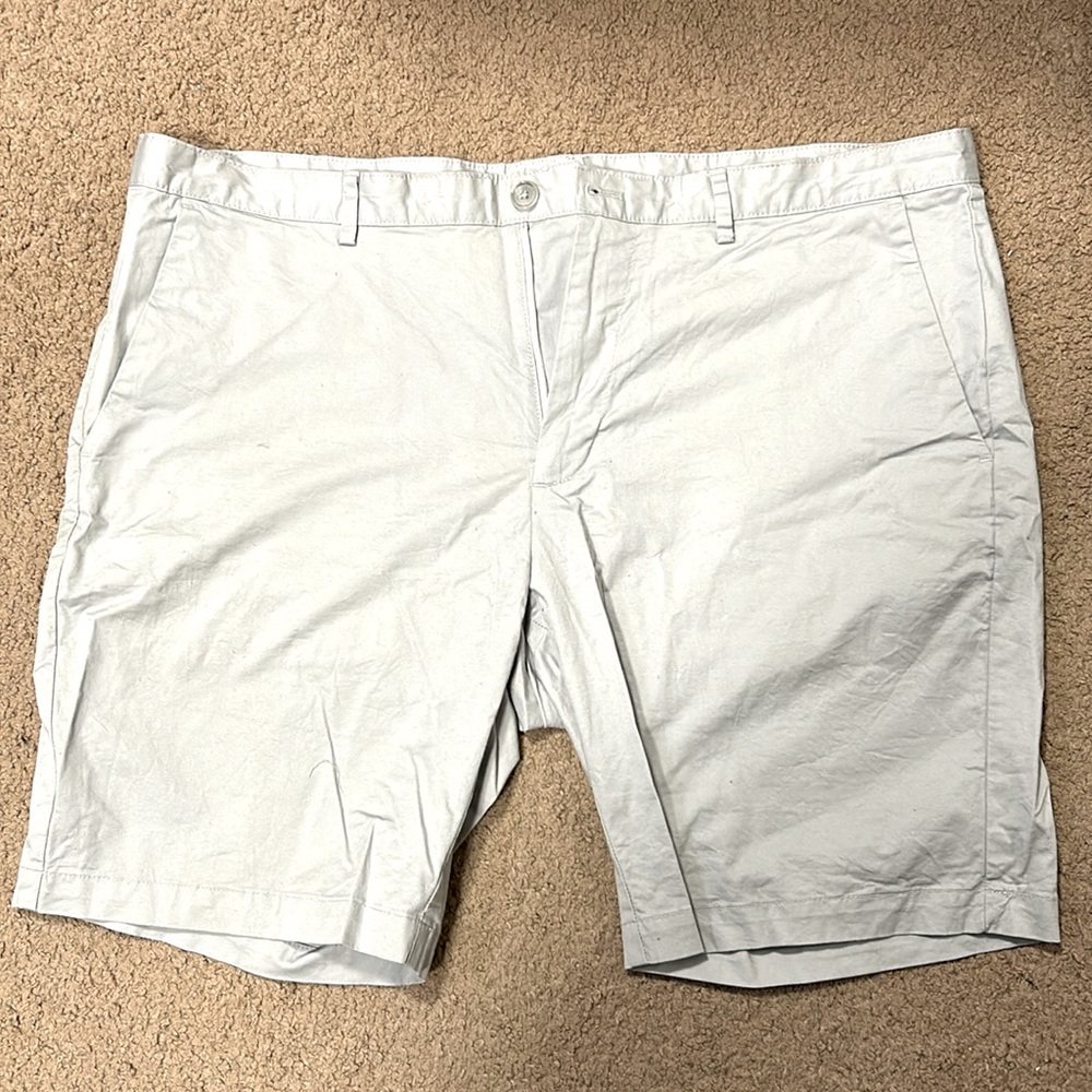 Calvin Klein Light Grey Shorts - Size 38
